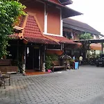 Ananda Hotel